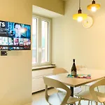Romeo Design In Piazza Malvezzi アパート